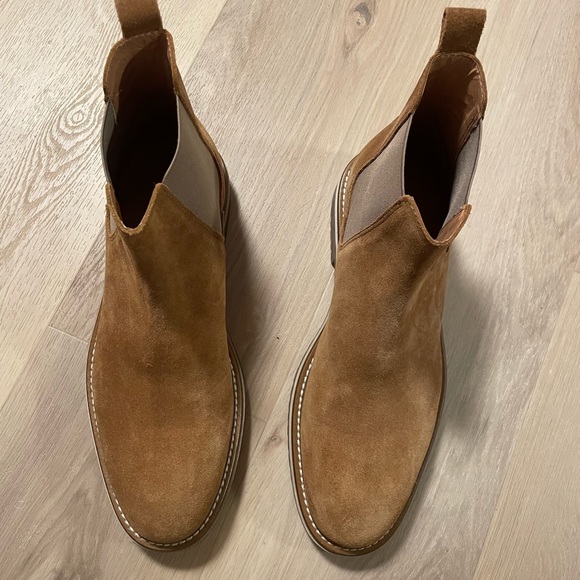 Crown Vintage Suede boots - Picture 2 of 6